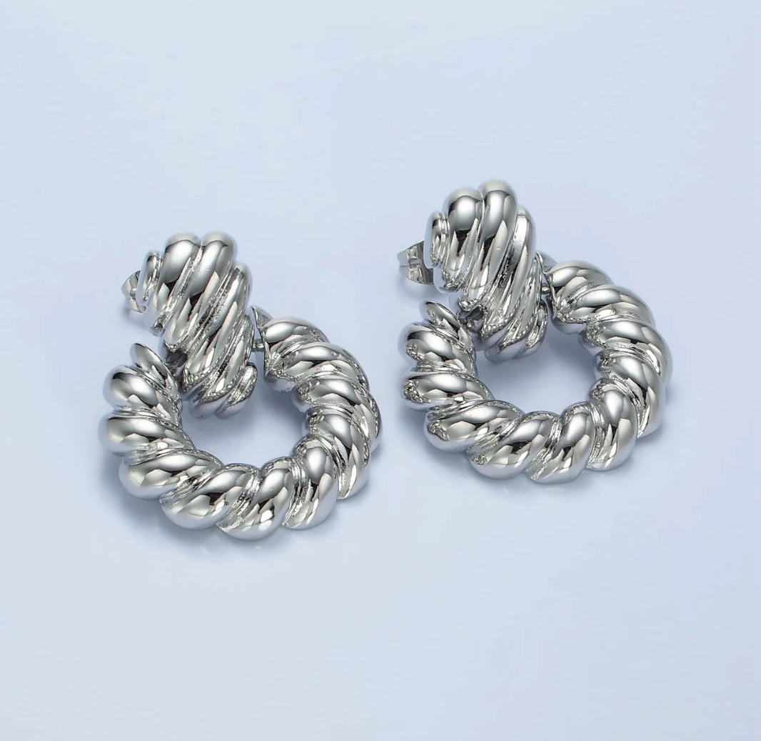 Twist Croissant Stud Earring