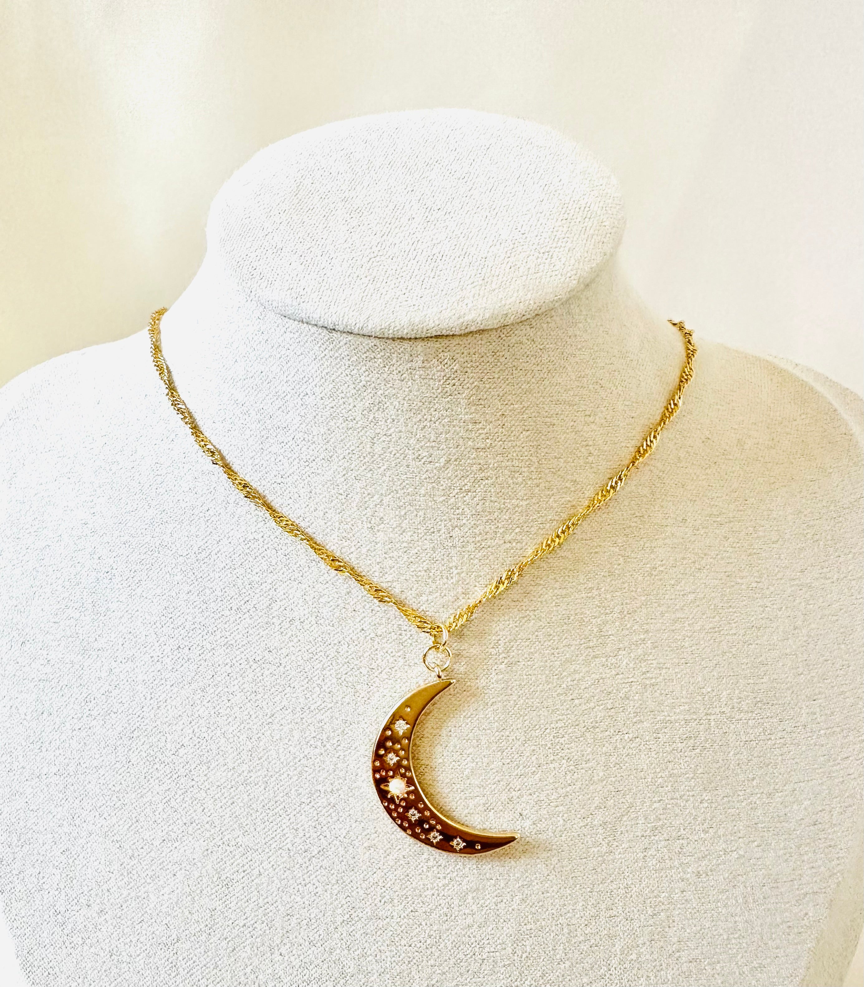 Opal Moon Necklace – La Meno